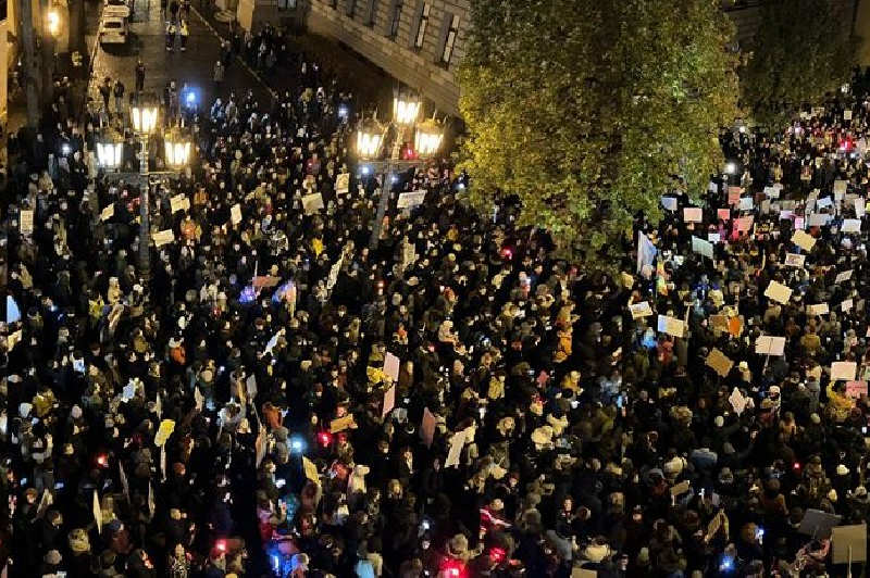 Gorąco nad Dźwiną - demonstracja w Rydze przeciwko opuszczeniu Konwencji Stambulskiej